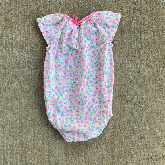 OshKosh B’gosh 12 month onesie bubble - Picture 3 of 4